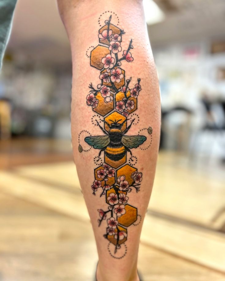 30 Honeycomb Tattoo Ideas 2025 with Bees, Flowers, and Geometric Patterns for Men and Women