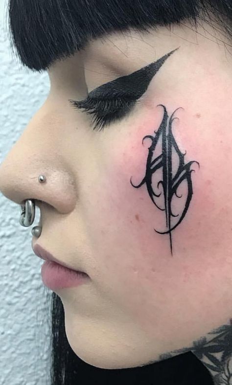 25 Face Tattoo Ideas 2025 Bold, Symbolic &#038; Unforgettable Ink