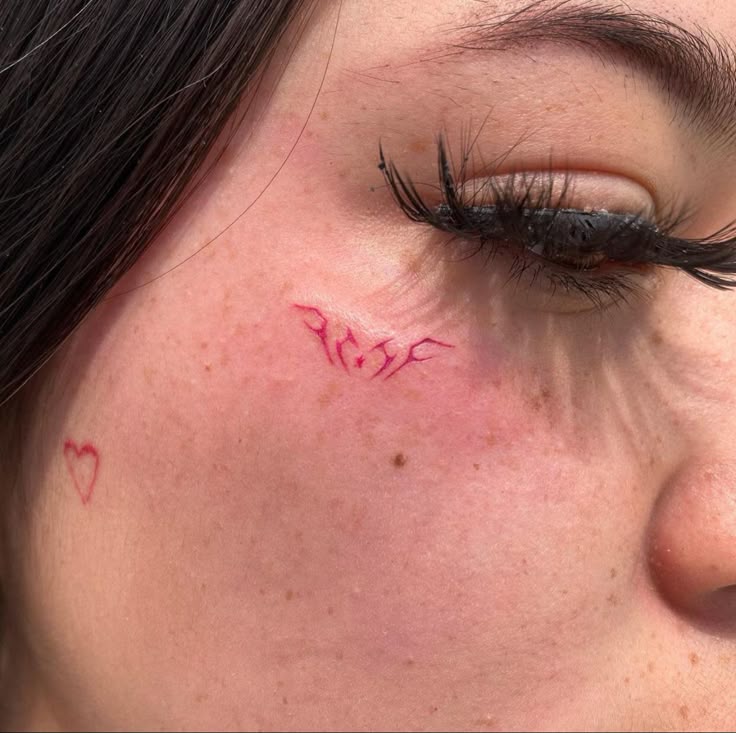 25 Face Tattoo Ideas 2025 Bold, Symbolic &#038; Unforgettable Ink