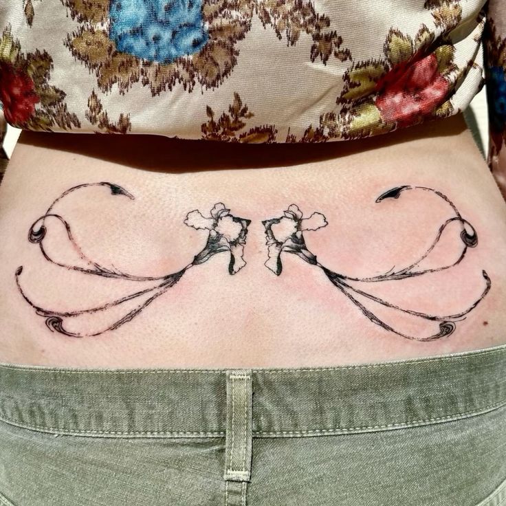 Find Out More on 29 Tramp Stamp Tattoo Ideas 2025: Cute, Dainty, Gothic &#038; Y2K Lower Back Designs