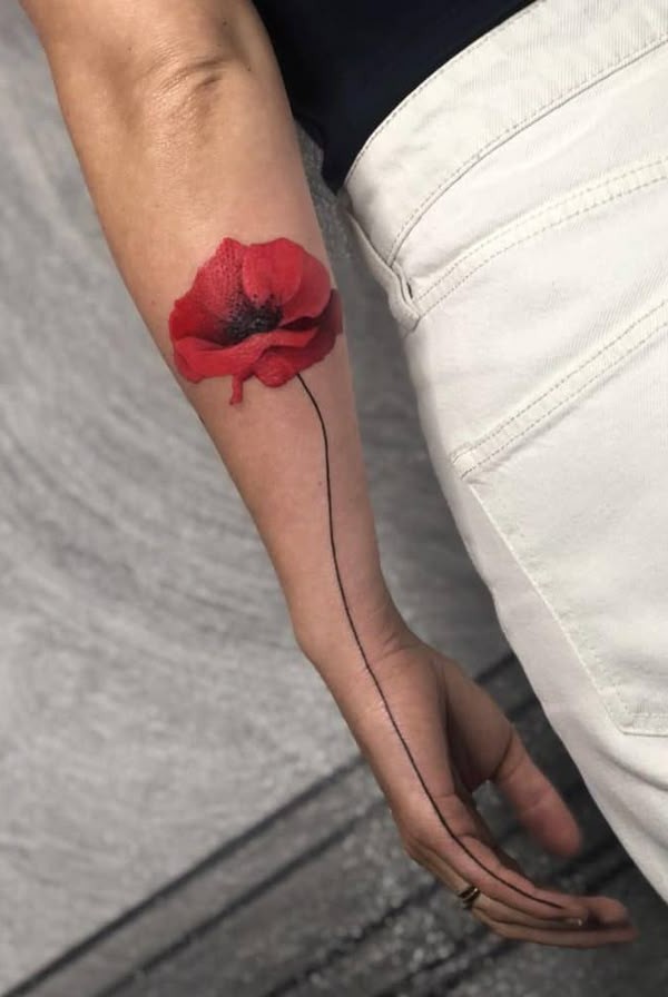 28 Poppy Tattoo Ideas 2025 for Women &#038; Men – Fine Line, Traditional, Minimalist &#038; Bold Red Floral Designs
