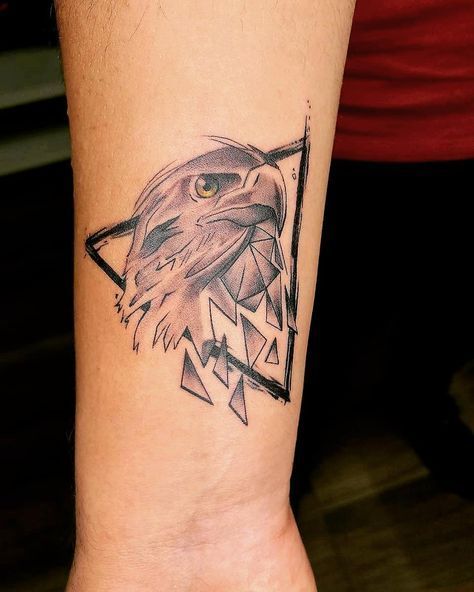30 Eagle Tattoo Ideas 2025: Bold Designs for Men and Women with Chest, Arm, Forearm, Minimalist