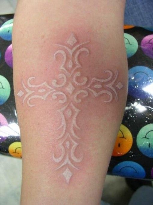 27 White Tattoo Ideas 2025 for Women and Men – Aesthetic Designs on Dark Skin and More
