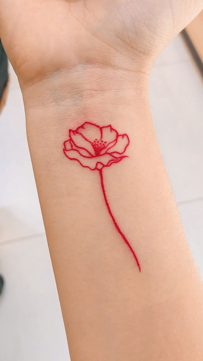 28 Poppy Tattoo Ideas 2025 for Women &#038; Men – Fine Line, Traditional, Minimalist &#038; Bold Red Floral Designs