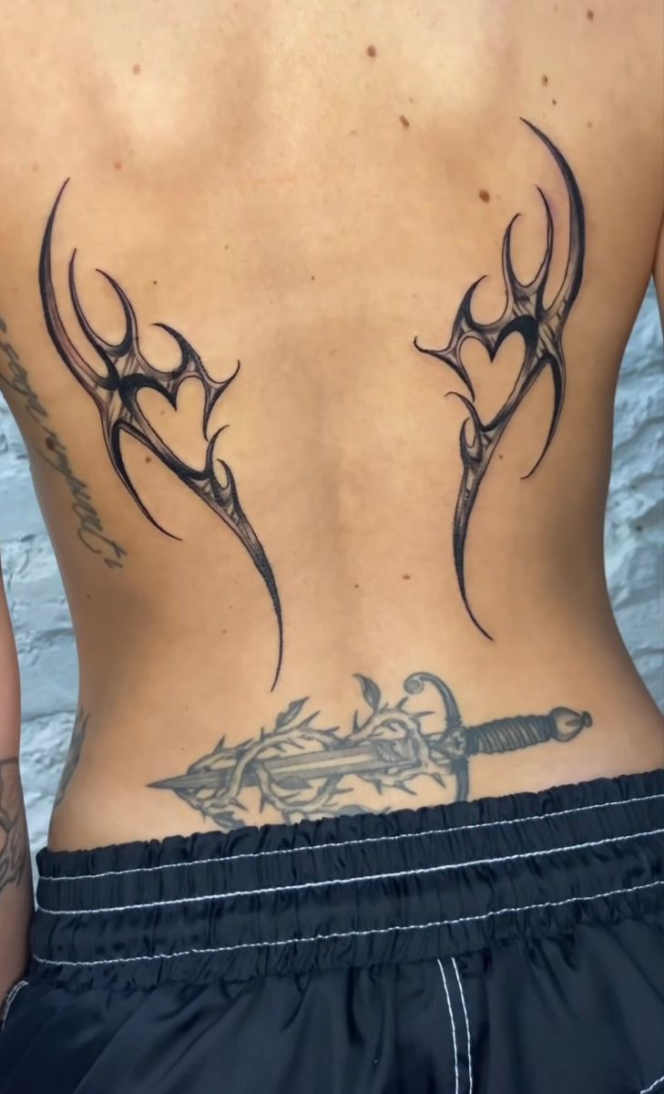 Find Out More on 29 Tramp Stamp Tattoo Ideas 2025: Cute, Dainty, Gothic &#038; Y2K Lower Back Designs