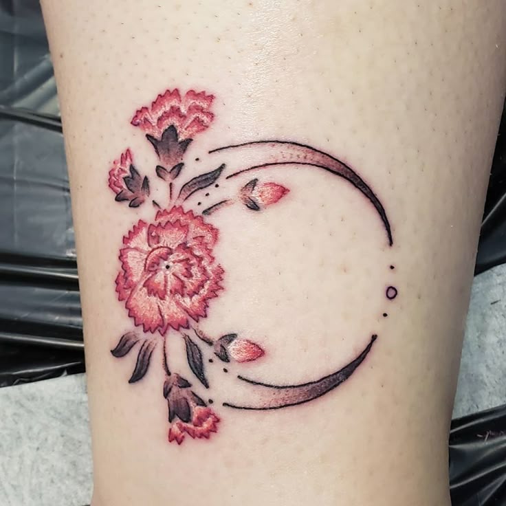 25 Carnation Tattoo Ideas 2025: Traditional Designs for Women, Shoulder, Sleeve, Ankle &#038; More