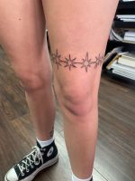 29 Unique Knee Tattoo Ideas 2025: Traditional, Japanese, Gothic, Flower