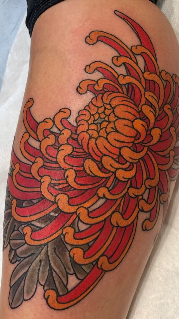 32 Chrysanthemum Tattoo Ideas 2025: Japanese Traditional, Fineline, Sleeve, Stencil, Red And Black