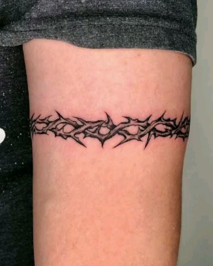 Barbed Wire Tattoo Ideas 2025: Bold Designs for Women and Men Featuring Hearts, Skulls and More