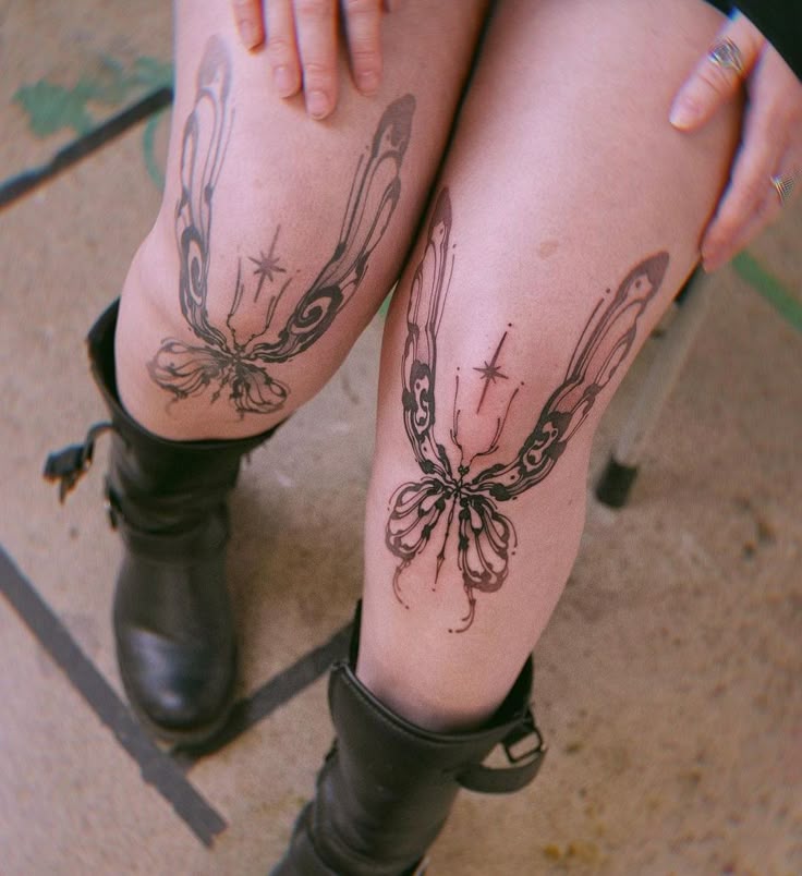 29 Unique Knee Tattoo Ideas 2025: Traditional, Japanese, Gothic, Flower, Skull on Moth, Symmetrical Designs