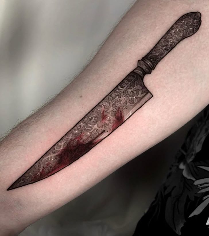 30 Dagger Tattoo Ideas 2025: Neotraditional, Fine Line, Gothic, Butterfly, Panther, Fantasy Designs