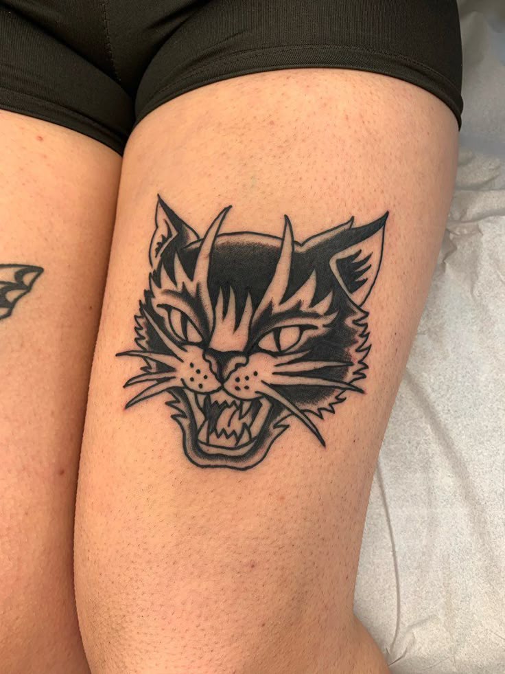 Here Are 28 Cat Tattoo Ideas to Consider in 2025 for Women and Men: Minimalist, Funny, Gothic