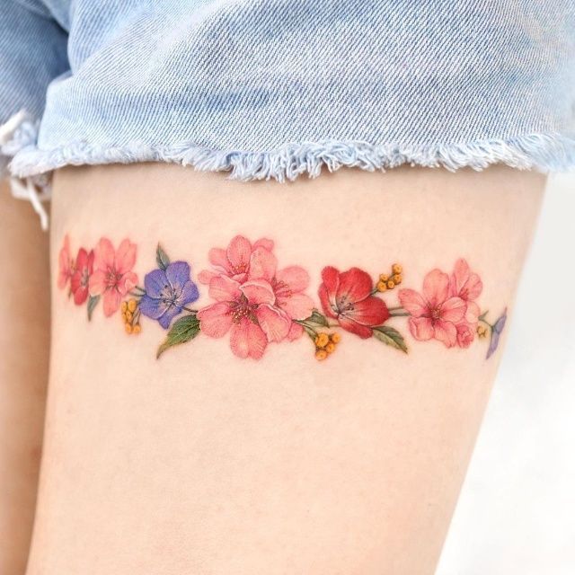 29 Leg Tattoo Ideas 2025 for Men and Women – Thigh, Calf, and Lower Leg Designs from Cybersigilism