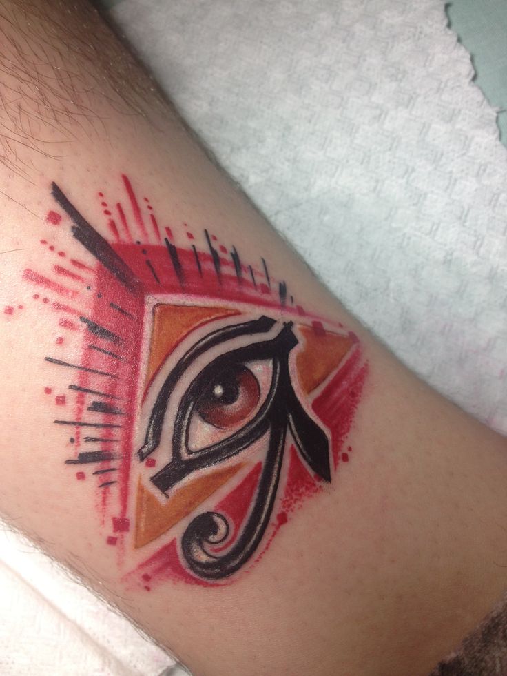 30 Eye of Horus Tattoo Ideas 2025: Design Meaning, Feminine &#038; Men Styles