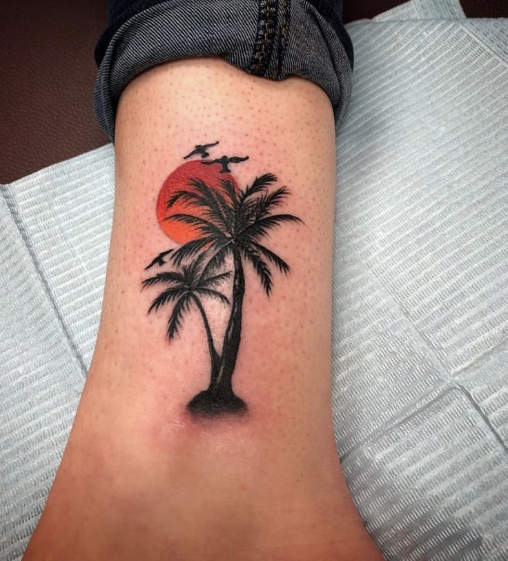25 Palm Tree Tattoo Ideas 2025 for Women and Men – Minimalist, Traditional, Forearm &#038; Tropical Design Inspiration