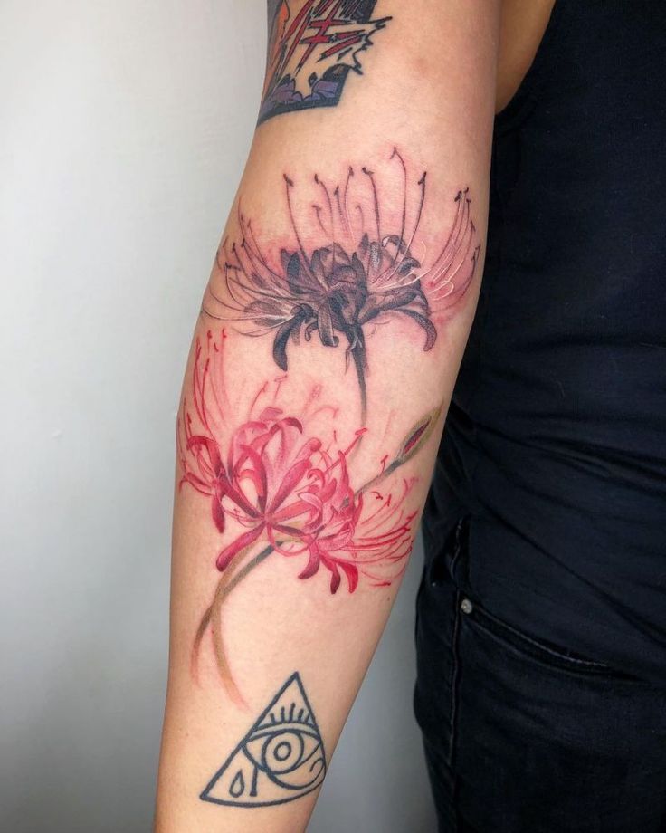 Spider Lily Tattoo 30 Ideas 2025 with Traditional Japanese Design, Arm Sleeve, Abstract Meaning