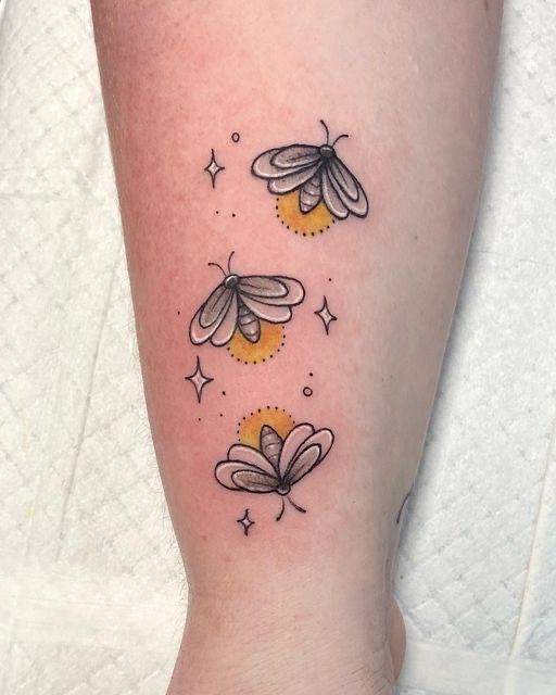 Wrist Tattoo Ideas 2025: 29 Designs for Women and Men, Fine Line, Tiny American Traditional Tattoos