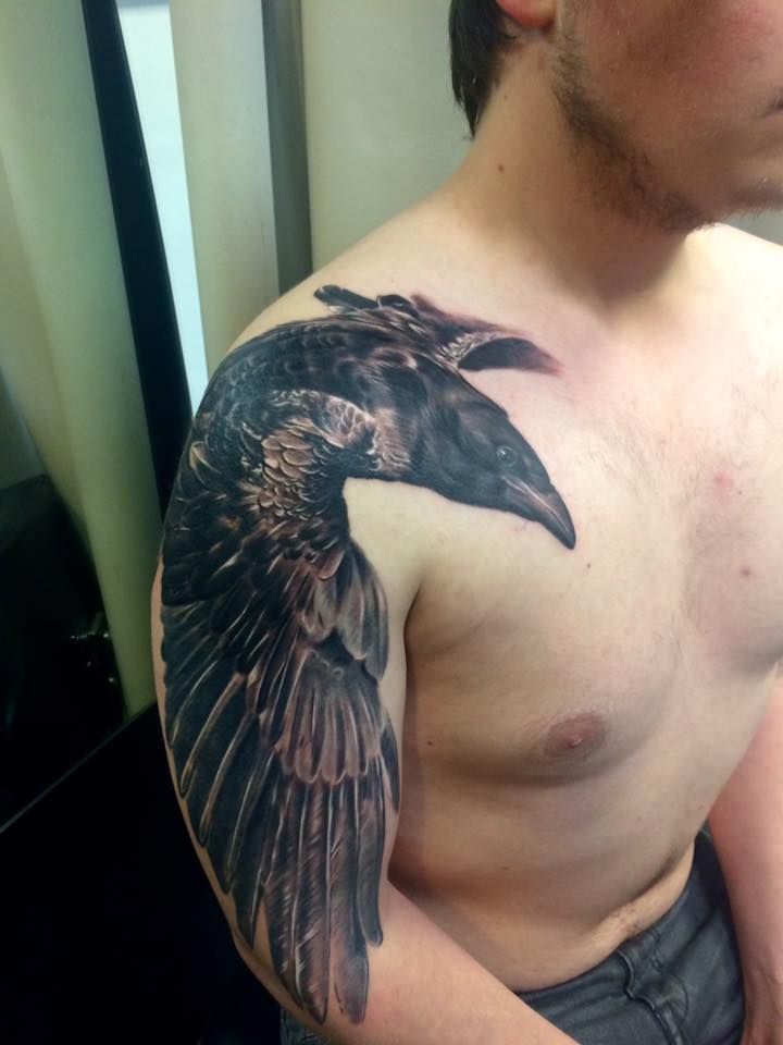 26 Shoulder Tattoo Ideas 2025 Women and Men &#8211; Ornamental, Fine Line, Eagle, Stencil, and More