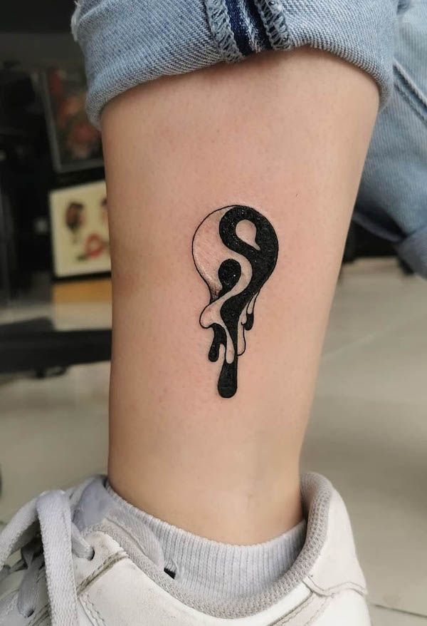29 Leg Tattoo Ideas 2025 for Men and Women – Thigh, Calf, and Lower Leg Designs from Cybersigilism