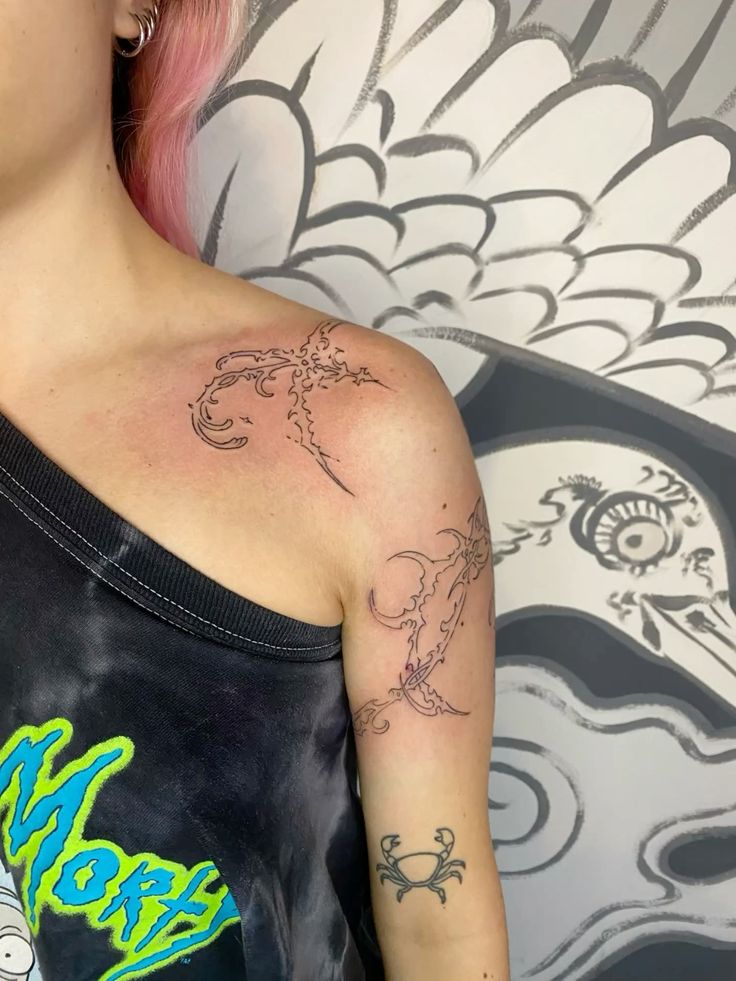 26 Shoulder Tattoo Ideas 2025 Women and Men &#8211; Ornamental, Fine Line, Eagle, Stencil, and More