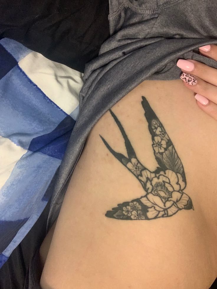 29 Sparrow Tattoo Ideas 2025: Traditional, Men Arm and Hand Designs, Meaningful Bird Tattoos