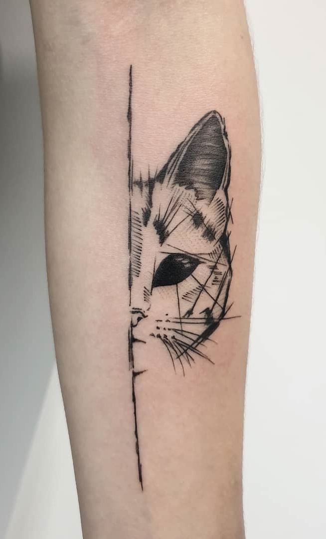 Here Are 28 Cat Tattoo Ideas to Consider in 2025 for Women and Men: Minimalist, Funny, Gothic