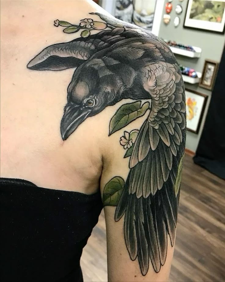 26 Shoulder Tattoo Ideas 2025 Women and Men &#8211; Ornamental, Fine Line, Eagle, Stencil, and More