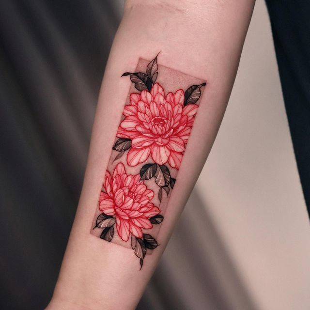 32 Chrysanthemum Tattoo Ideas 2025: Japanese Traditional, Fineline, Sleeve, Stencil, Red And Black