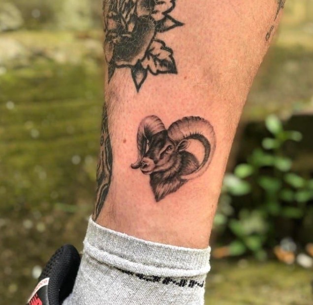 25 Aries Tattoo Ideas 2025 for Men &#038; Women – Unique Minimalist Designs, Zodiac Symbols