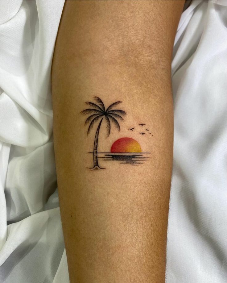 25 Palm Tree Tattoo Ideas 2025 for Women and Men – Minimalist, Traditional, Forearm &#038; Tropical Design Inspiration
