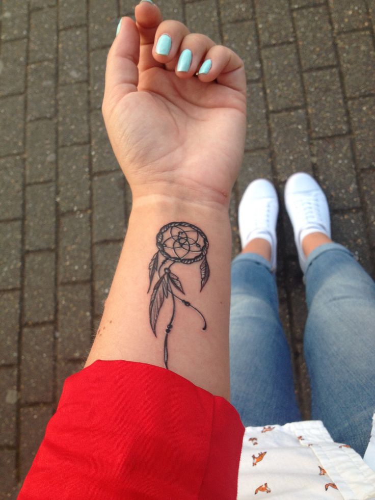 25 Designs for Dream Catcher Tattoos for Women and Men and Traditional Styles