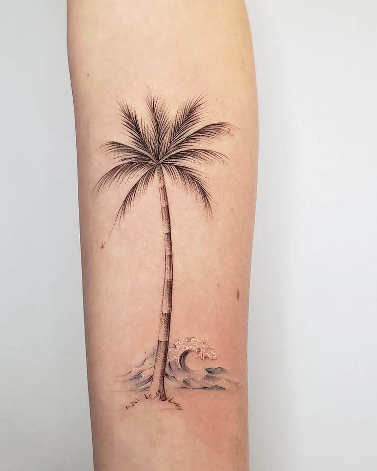 25 Palm Tree Tattoo Ideas 2025 for Women and Men – Minimalist, Traditional, Forearm &#038; Tropical Design Inspiration