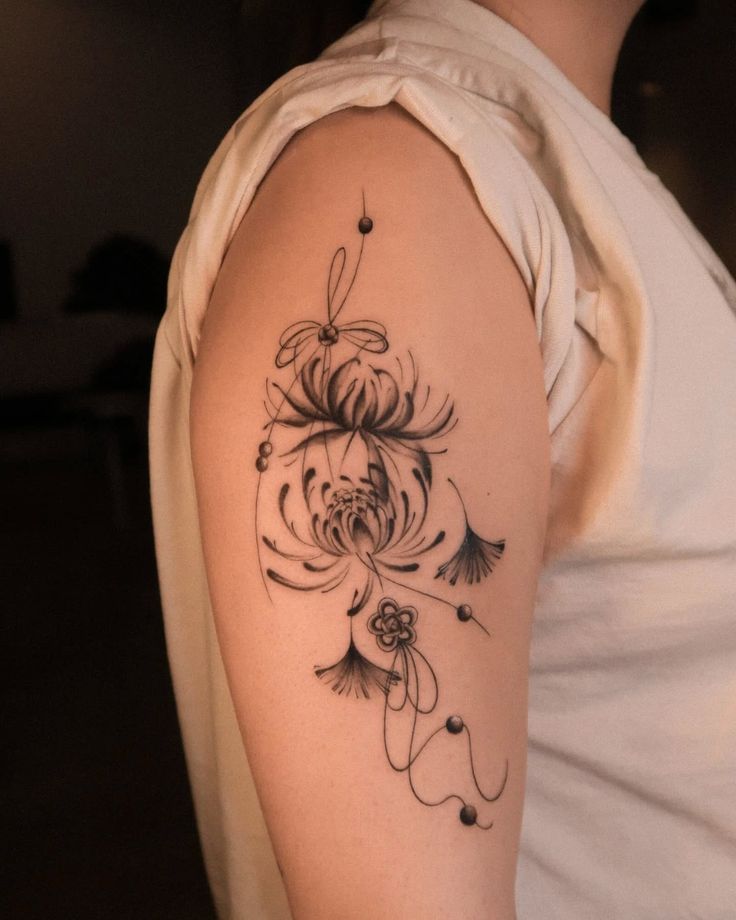 Spider Lily Tattoo 30 Ideas 2025 with Traditional Japanese Design, Arm Sleeve, Abstract Meaning