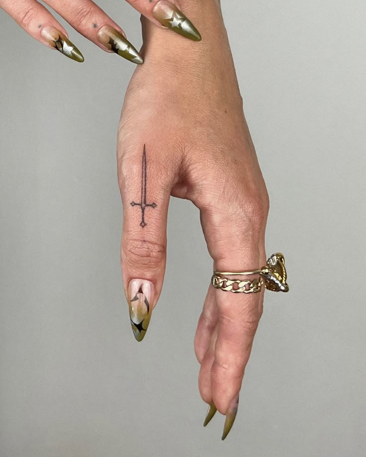 28 Alternatives Symbol Tattoo Ideas, Lettering Tattoo Ideas and Minimalistic Finger Tattoo Ideas 2025