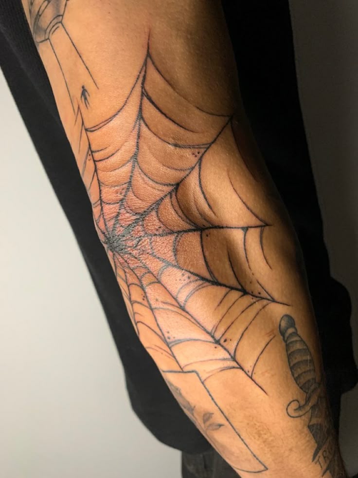 27 Spider Web Tattoo Ideas 2025 for Men and Women – Shoulder, Full Sleeve, Stencil Designs