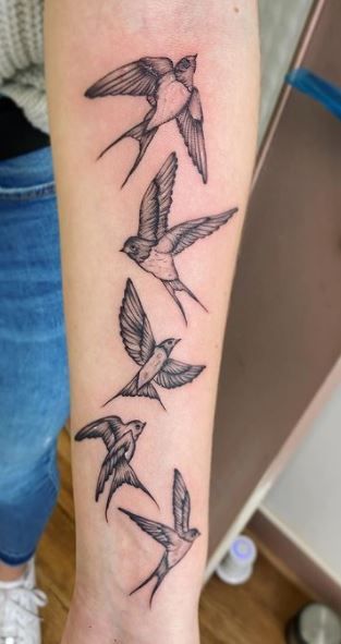 29 Sparrow Tattoo Ideas 2025: Traditional, Men Arm and Hand Designs, Meaningful Bird Tattoos