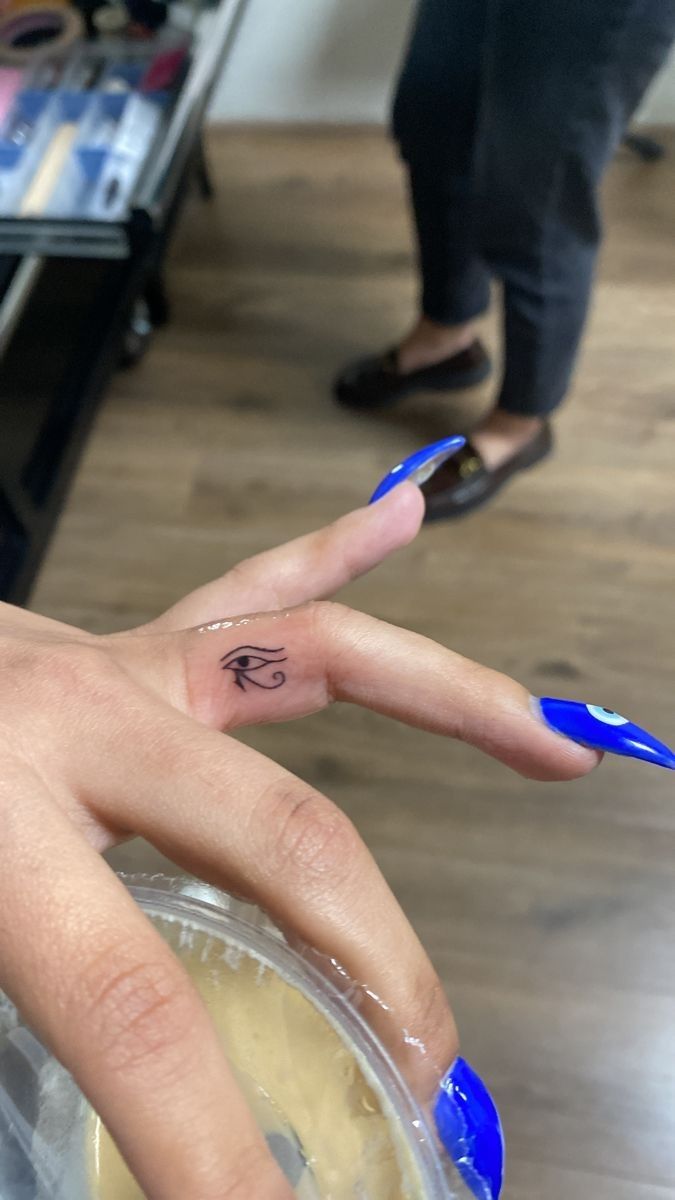 30 Eye of Horus Tattoo Ideas 2025: Design Meaning, Feminine &#038; Men Styles