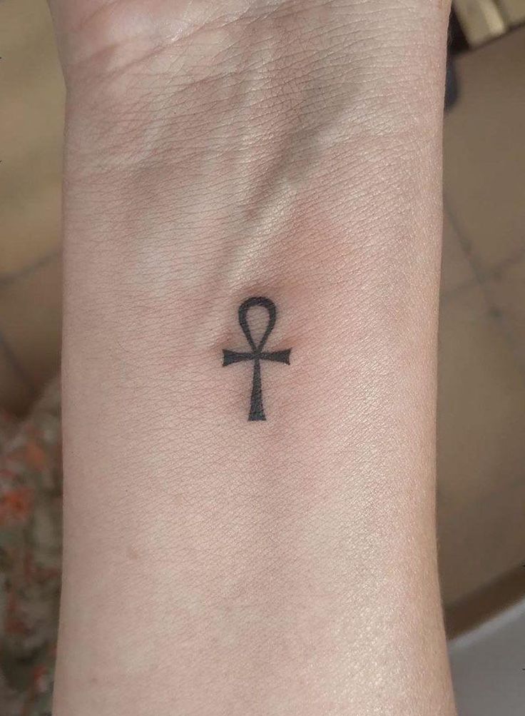27 Ankh Tattoo Ideas 2025 with Eye of Horus, Spine, Chest, Minimalist Symbolic Ink