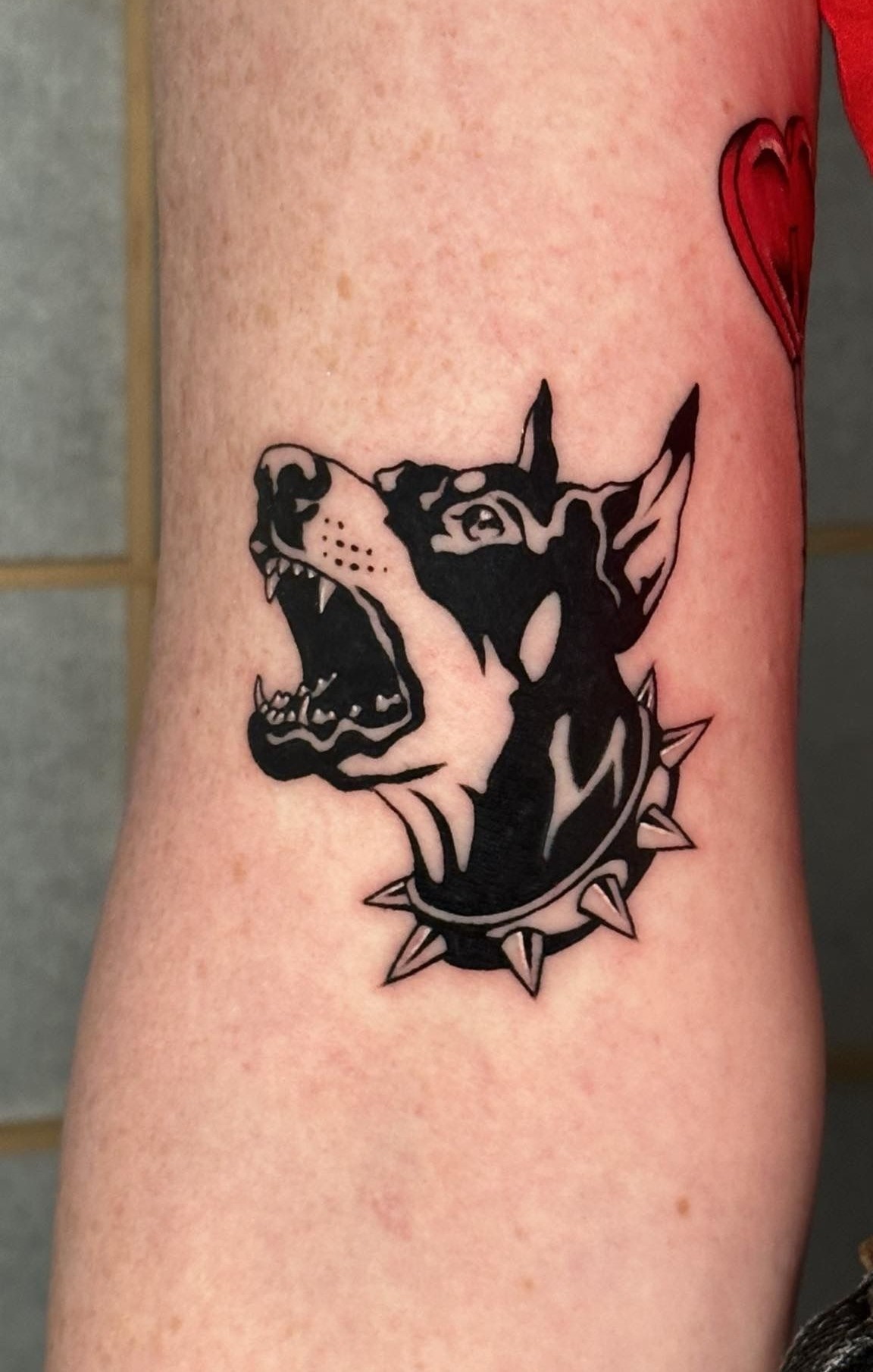 30 Dog Tattoo 2025 Ideas: Minimalist, Memorial, Portrait, Paw Print, Small Meaningful, and Designs