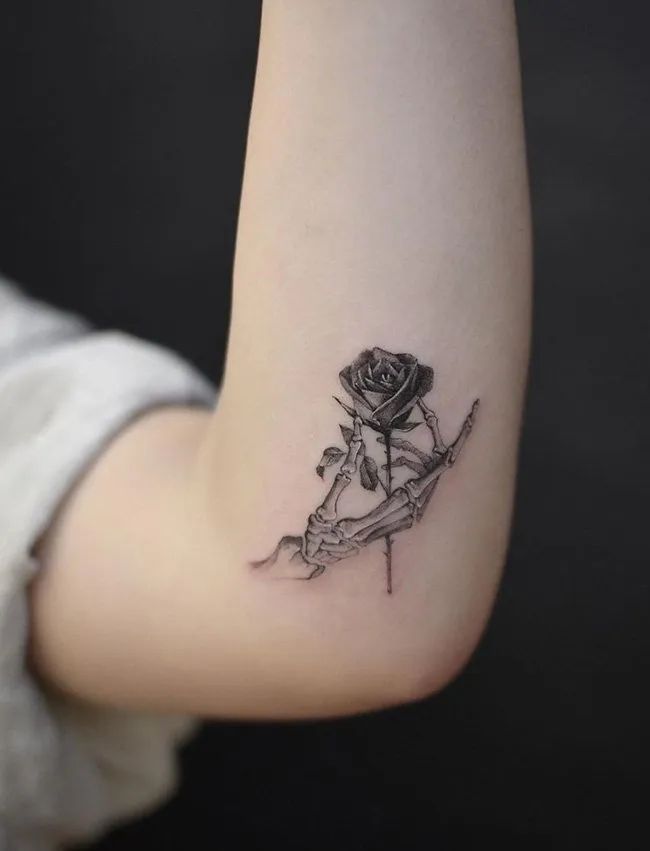28 Skeleton Hand Tattoo Ideas 2025 Designs for Guy and Girl, Floral, Butterfly, Red ink and Full Body