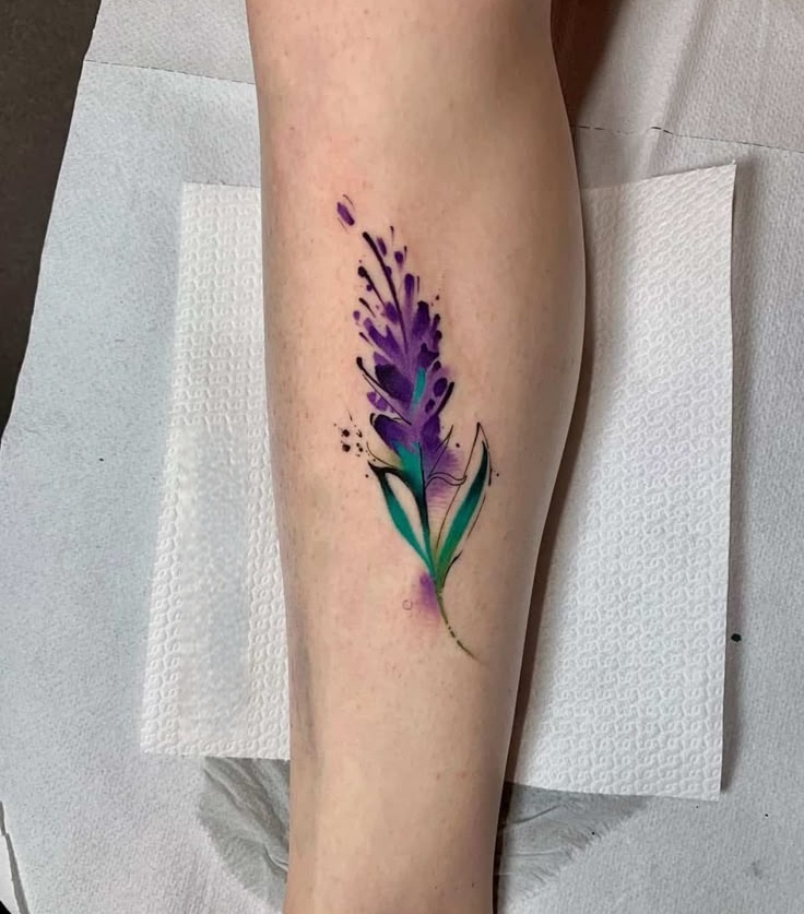 27 Lavender Tattoo Ideas 2025: Fine Line, Bee, Rosemary, Black and Grey, Minimalist, Men and Women