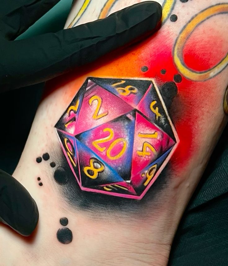 25 Dice Tattoo Ideas 2025 with Cool Flash Designs, Stencil Outlines &#038; Men’s Placement