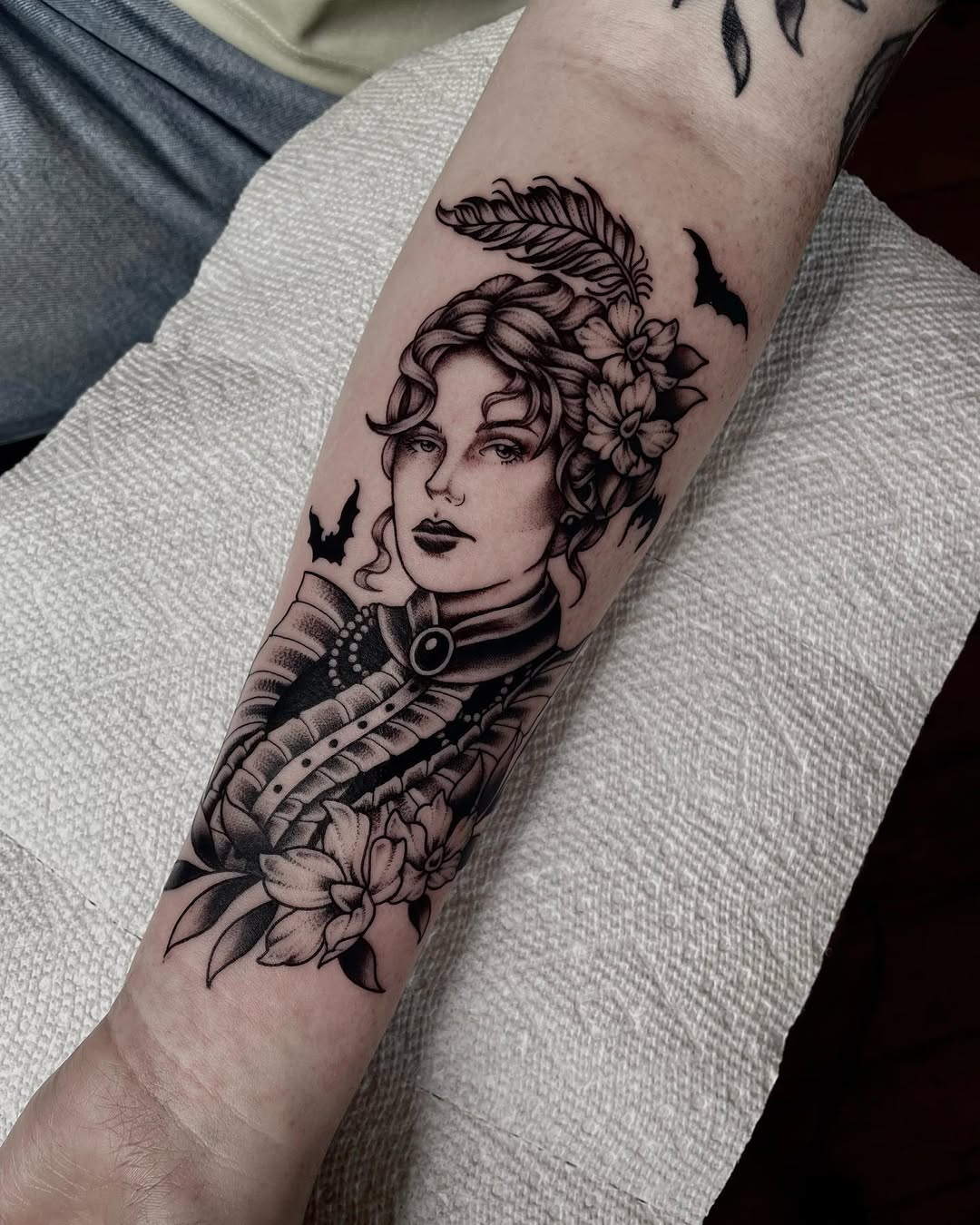 26 Taylor Swift Tattoo Ideas 2025: Lyrics, Fine Line, Matching &#038; More for Swifties