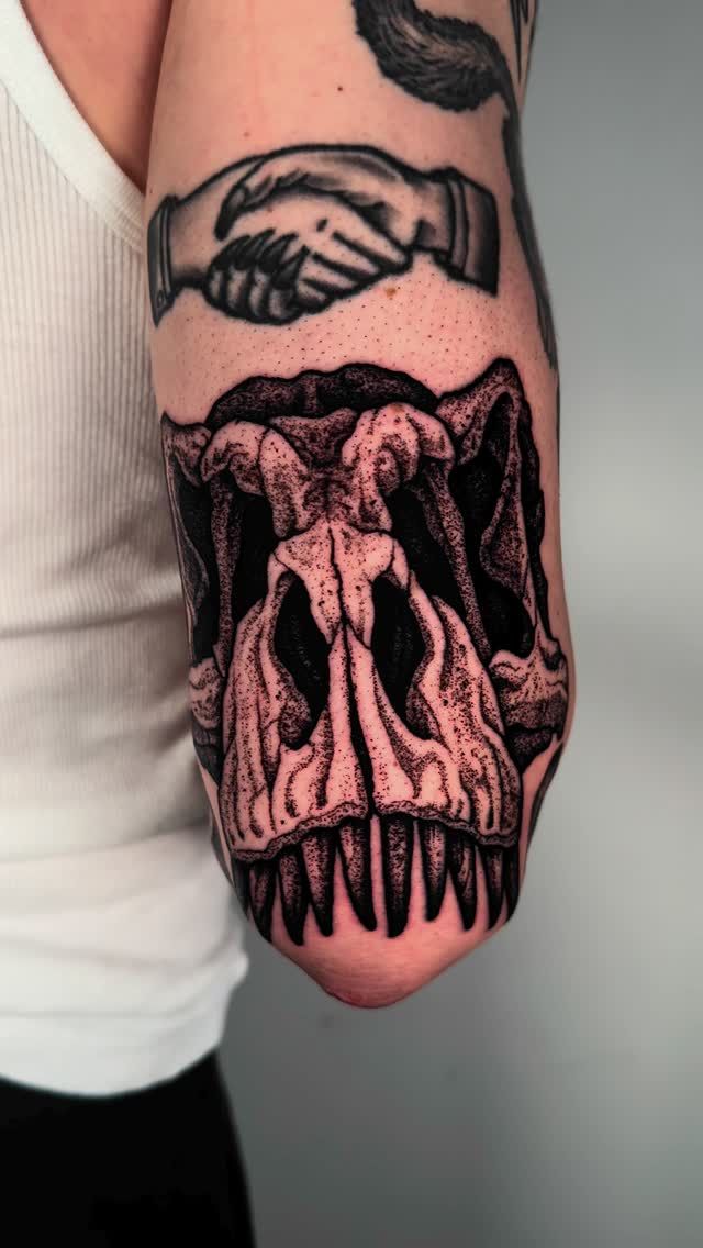 29 Dinosaur Tattoo Ideas 2025 Cute, Sleeve, Realistic, Fine Line, Flash, Neo Traditional, And More