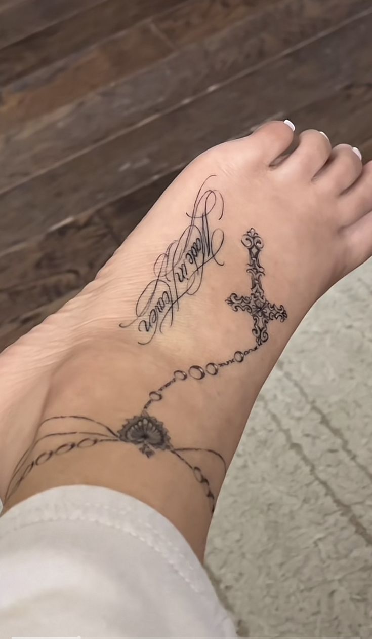 26 Rosary Tattoo Ideas 2025 for Wrist, Hand, Foot, Arm, and Ankle – Women Sleeve &#038; Men Sleeve Styles