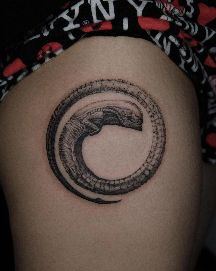 28 Alien Tattoo Ideas 2025: From Xenomorph Stencil Designs to Trippy ...
