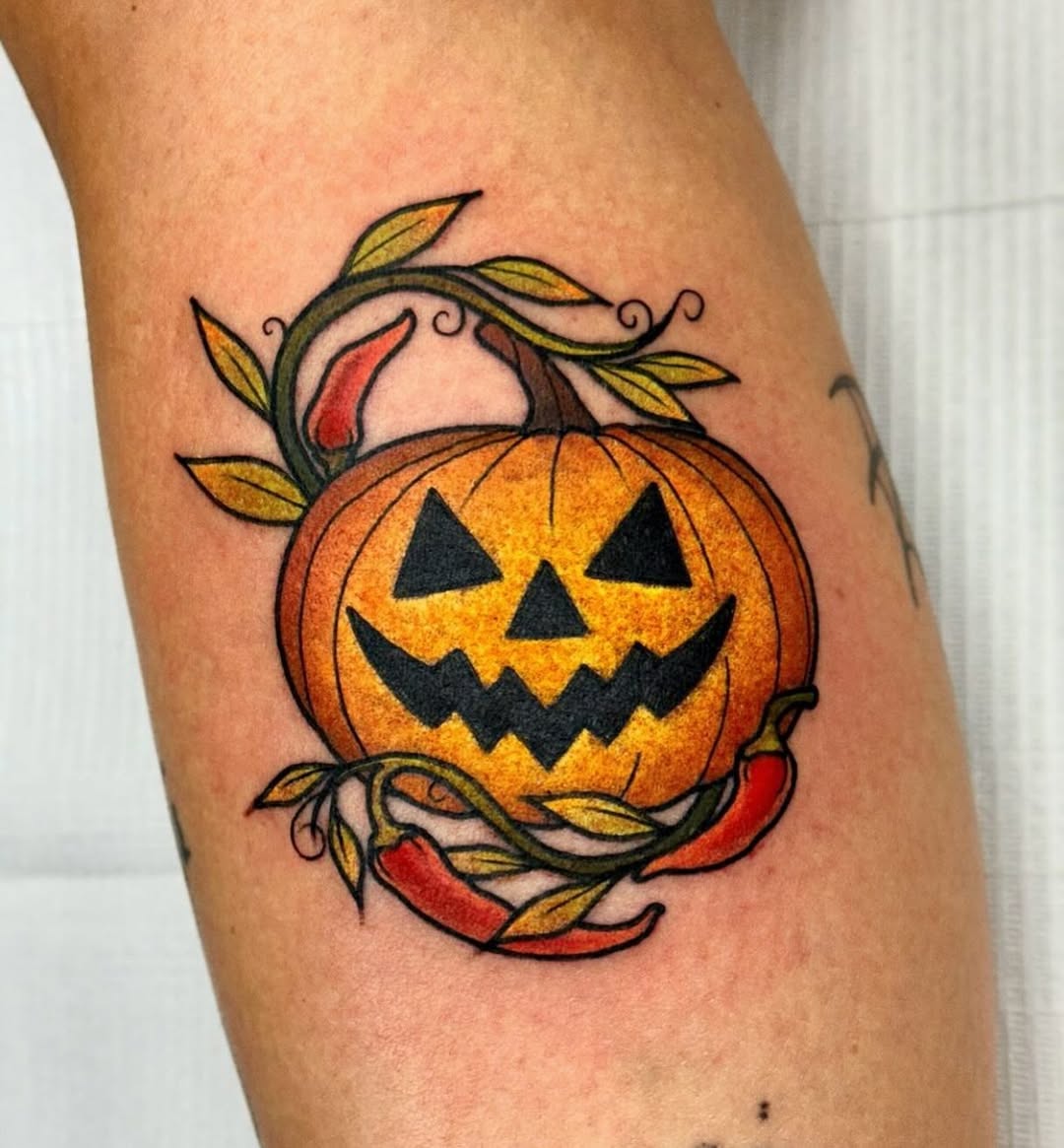 28 Pumpkin Tattoo Ideas 2025 – Cute, Scary, Flash &#038; Traditional Designs