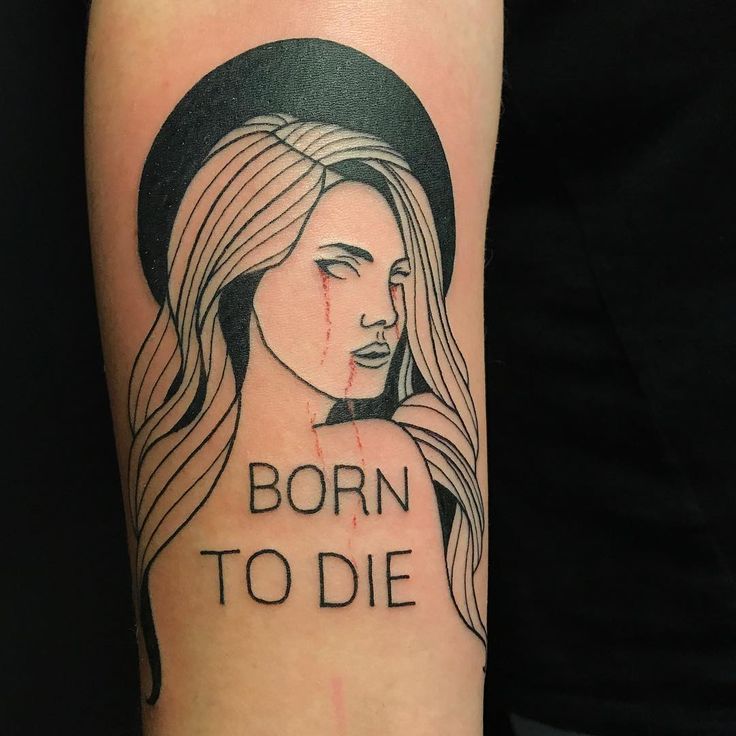 30 Born to Die Tattoo Ideas 2025: Aesthetic Lettering, Stomach and Collarbone Placement