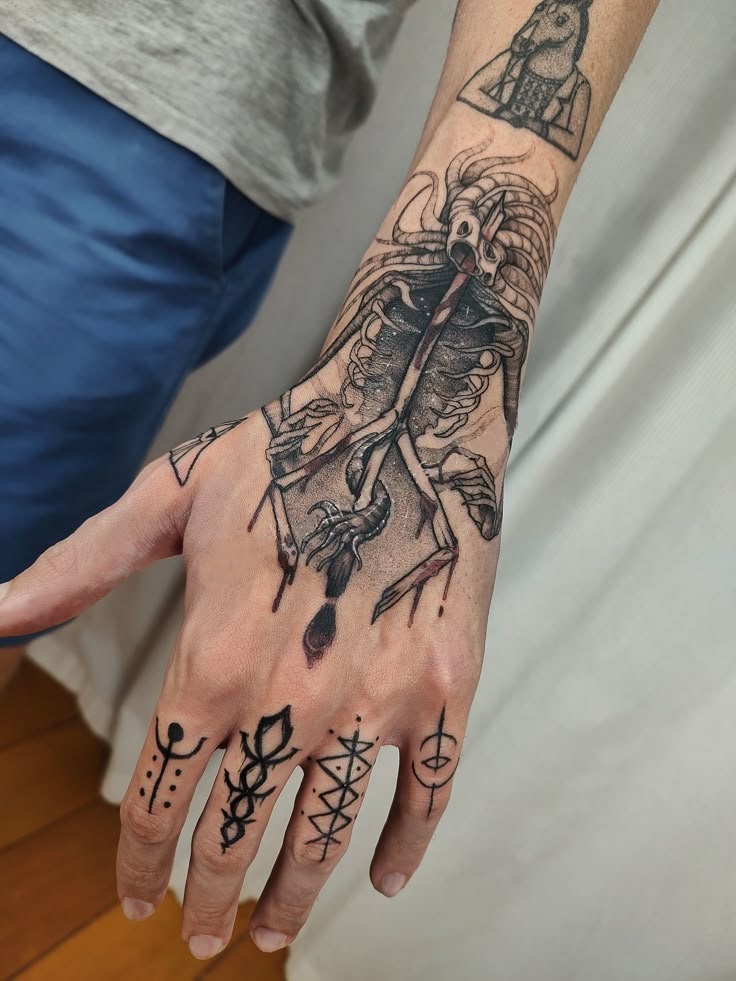27 Dark Souls Tattoo Ideas 2025 – Artorias, Bonfire, Forearm, Sketch, &#038; More Inspiring Designs