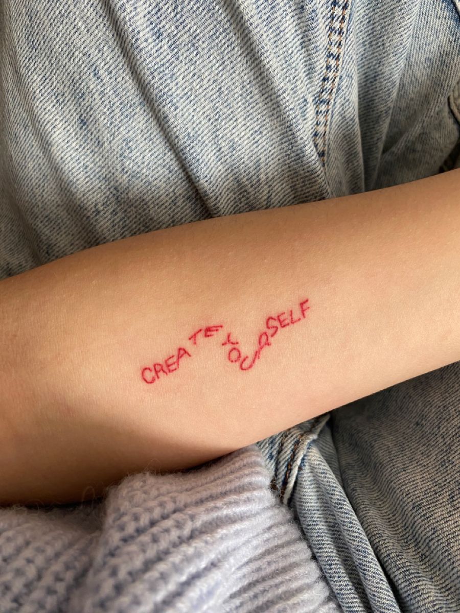29 Unforgettable Tattoo Ideas 2025: Letras Cursiva, Red Ink, Lower Back, Clavicula, Cuello, and More